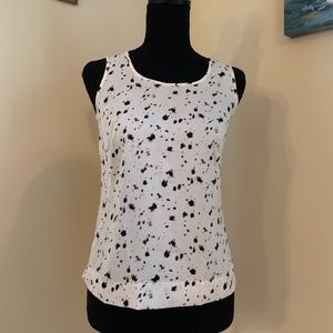 Ann Taylor white patterned blouse